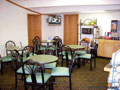 Sunflower Inn & Suites - Гарден-Сіті Ресторан фото