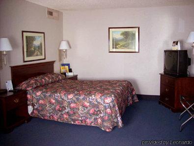 Sunflower Inn & Suites - Гарден-Сіті Номер фото